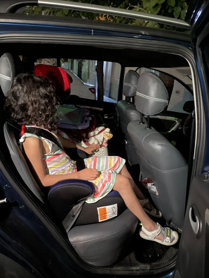 صندلی ماشین کودک در خودرو هنیش